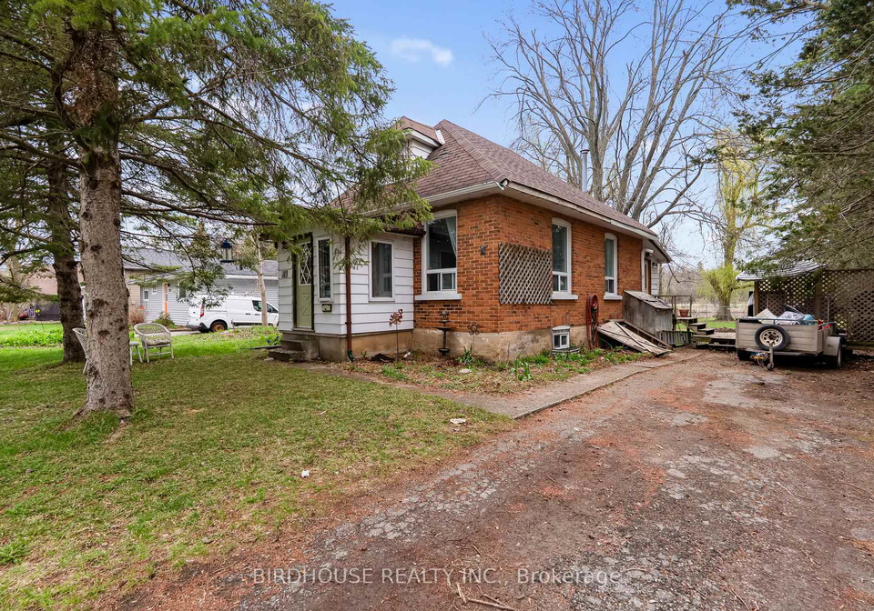 18-water-street-kawartha-lakes-ontario-x13071104