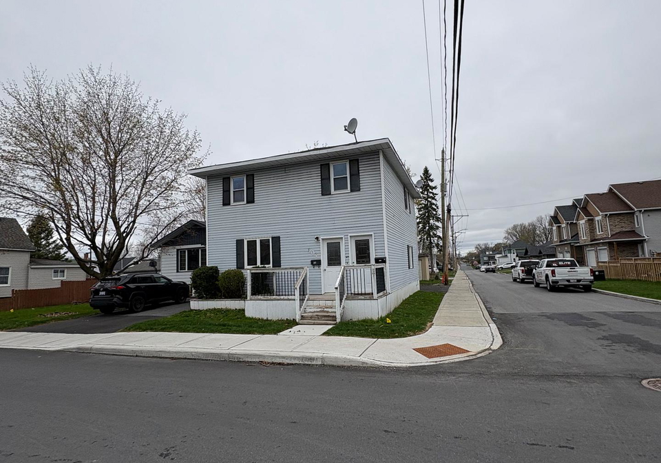 301-third-street-w-cornwall-ontario-x13071202