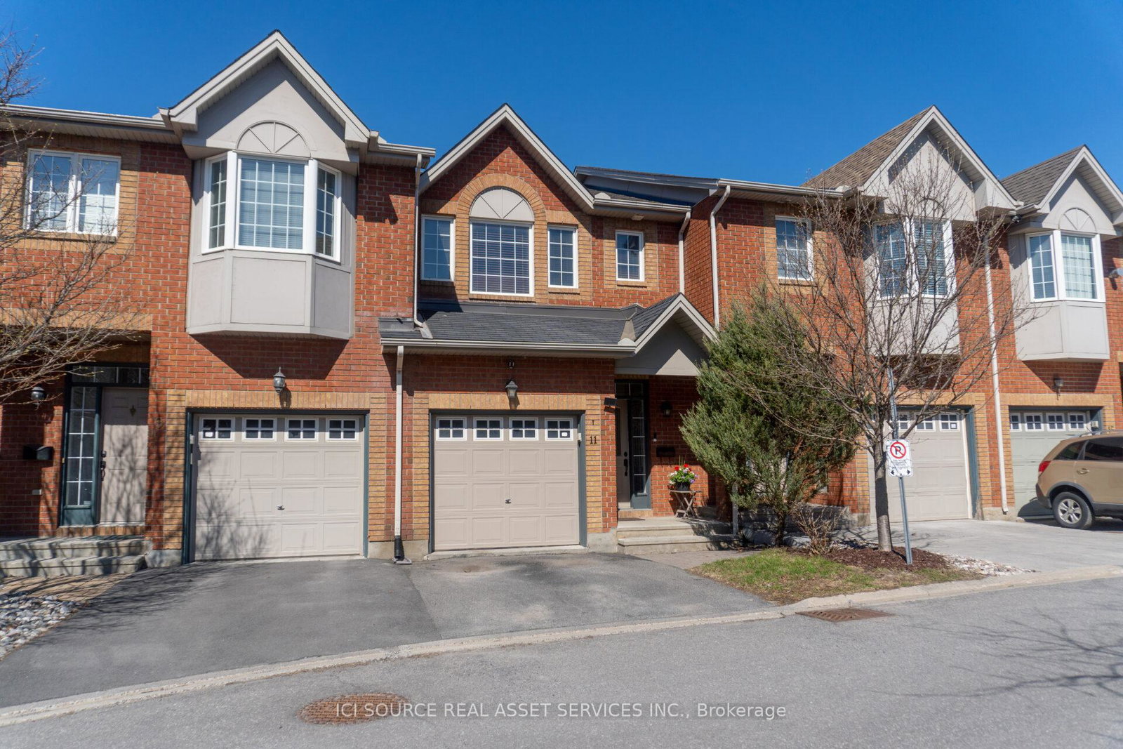 11-great-oak-private-ottawa-ontario-x13071470