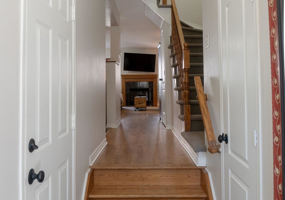 11-great-oak-private-ottawa-ontario-x13071470