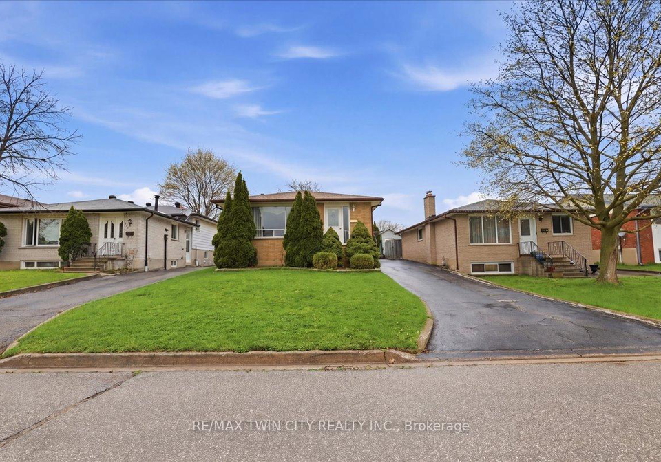 43-faial-road-cambridge-ontario-x13071572