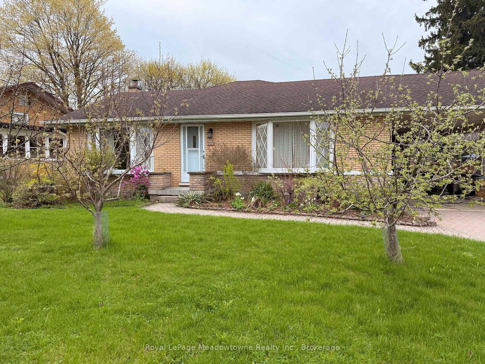 237-woodhaven-road-kitchener-ontario-x13071794