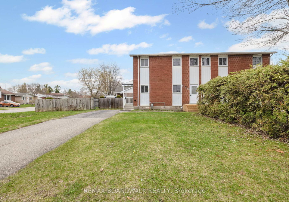 52-george-avenue-perth-ontario-x13071956