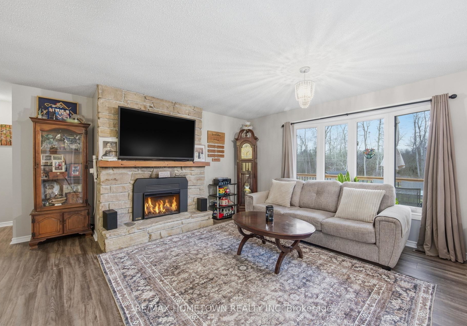 1223-eleanor-fulford-crescent-elizabethtown-kitley-ontario-x13072034