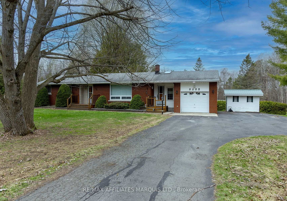 9098-county-road-44-edwardsburghcardinal-ontario-x13072196