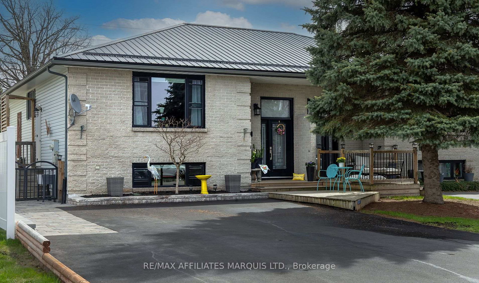 5518-bridlewood-court-south-dundas-ontario-x13072214