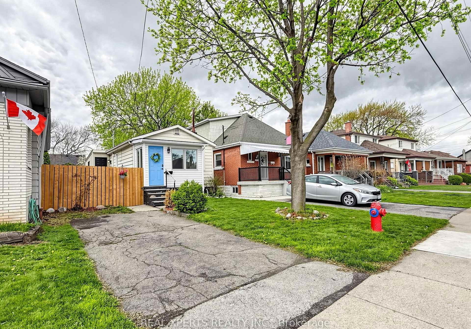 167-tolton-avenue-hamilton-ontario-x13072382
