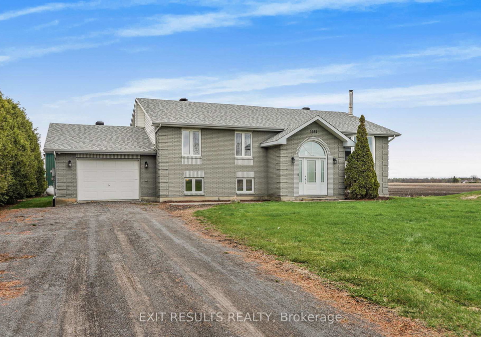 1887-champlain-street-e-clarence-rockland-ontario-x13072604