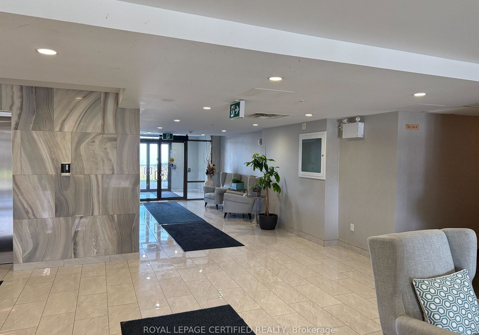 35-southshore-crescent-hamilton-ontario-x13072868