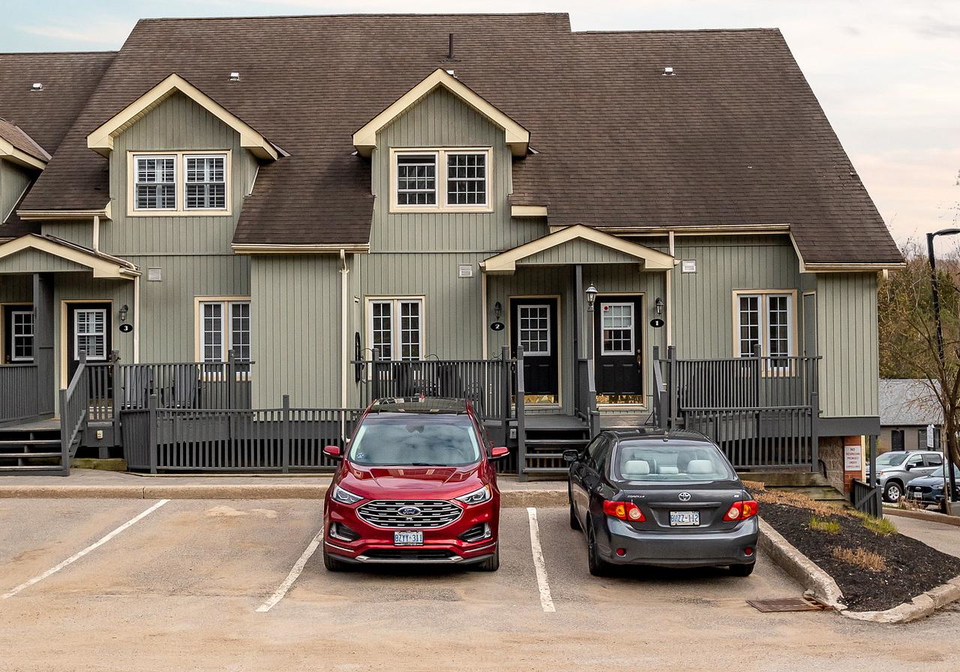 44-king-william-street-huntsville-ontario-x13072946
