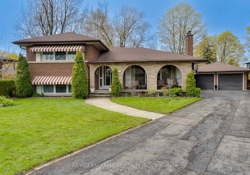 11-sandra-court-hamilton-ontario-x13072960
