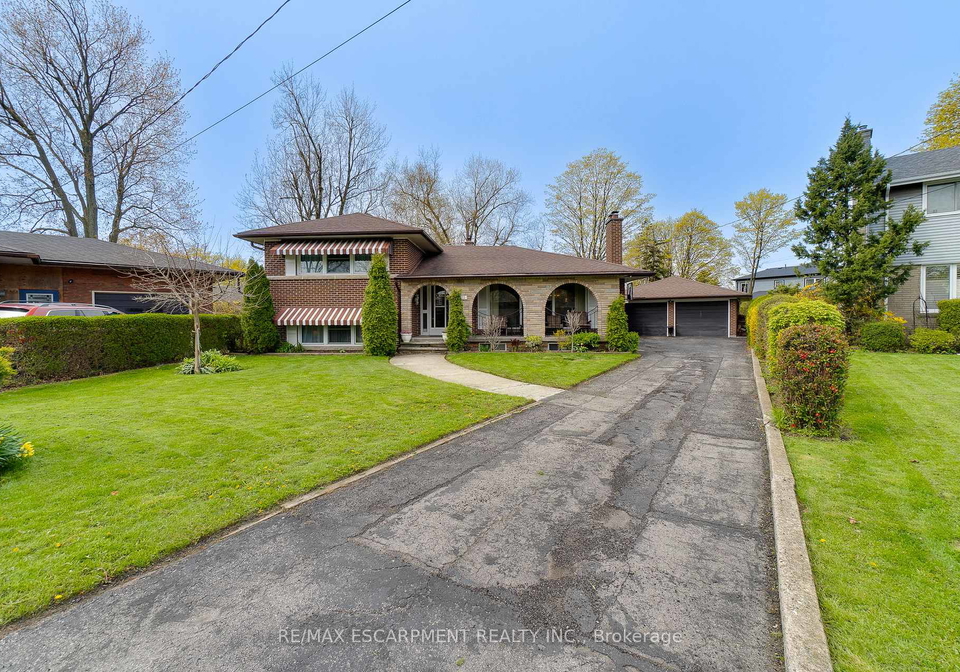 11-sandra-court-hamilton-ontario-x13072960