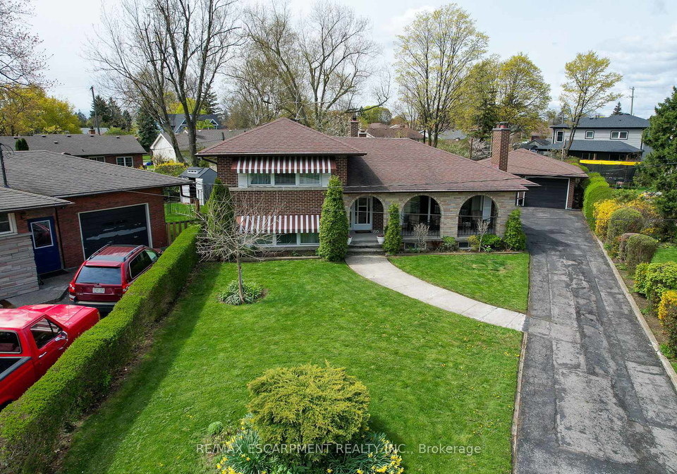 11-sandra-court-hamilton-ontario-x13072960