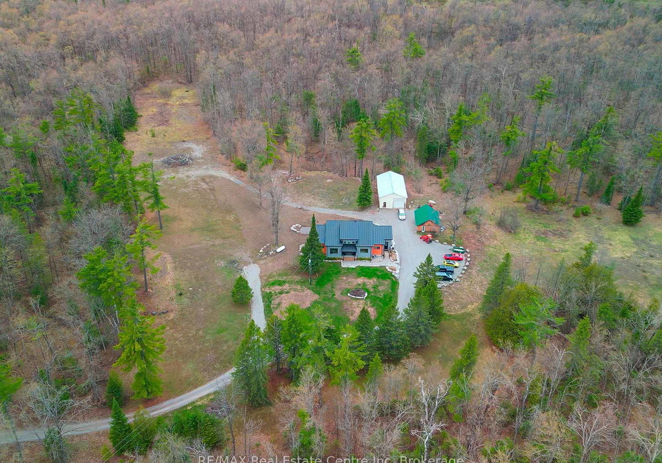 25-fire-route-129-trent-lakes-ontario-x13073008