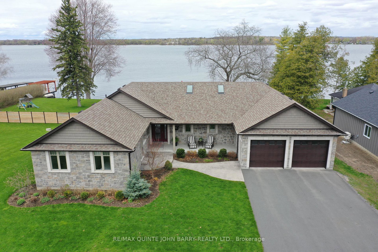 1584-county-road-3-prince-edward-county-ontario-x13073058
