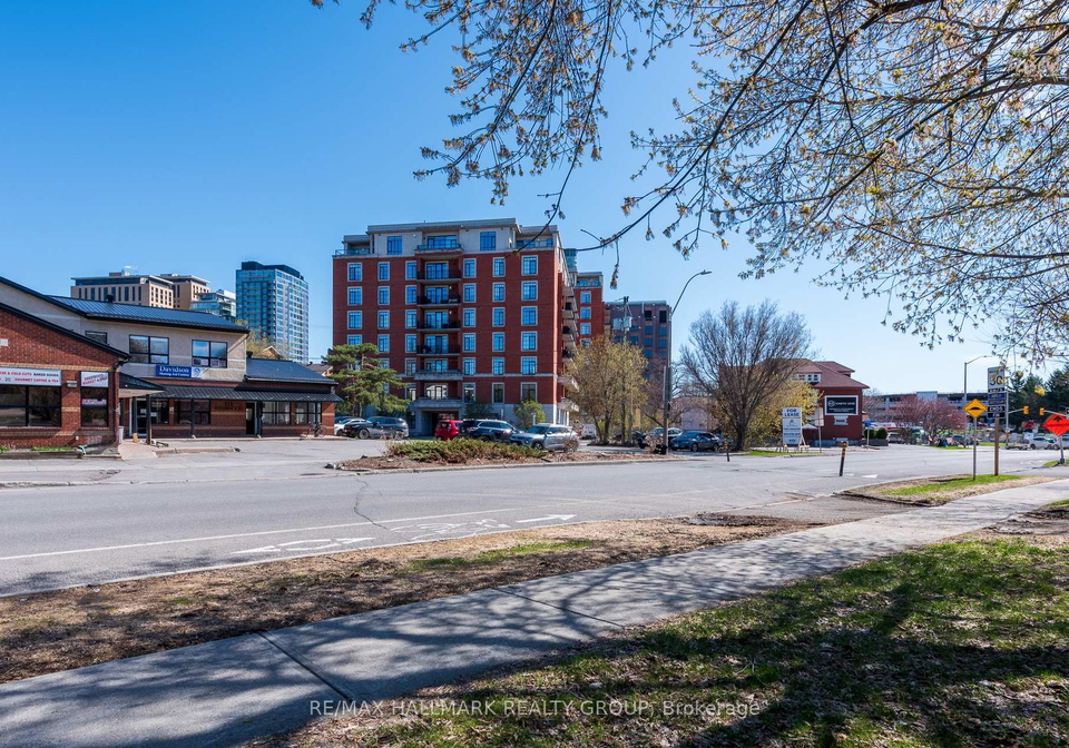 327-breezehill-avenue-s-ottawa-ontario-x13073064