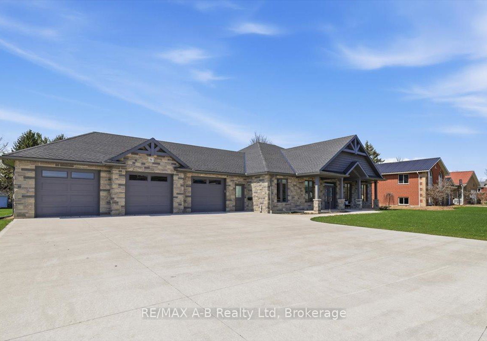 54-william-street-west-perth-ontario-x13073210