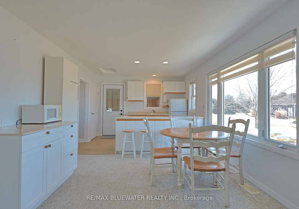 71224-sandra-street-bluewater-ontario-x13073302