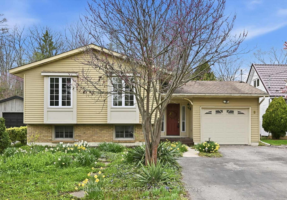 8-sullivans-lane-hamilton-ontario-x13073944