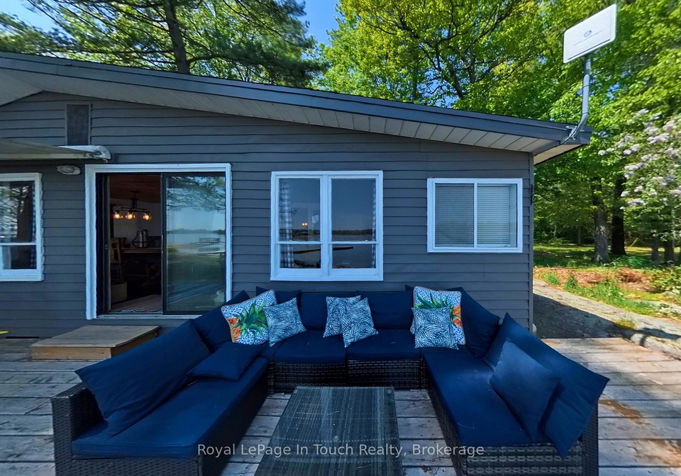 1682-island-630-georgian-bay-ontario-x13074132