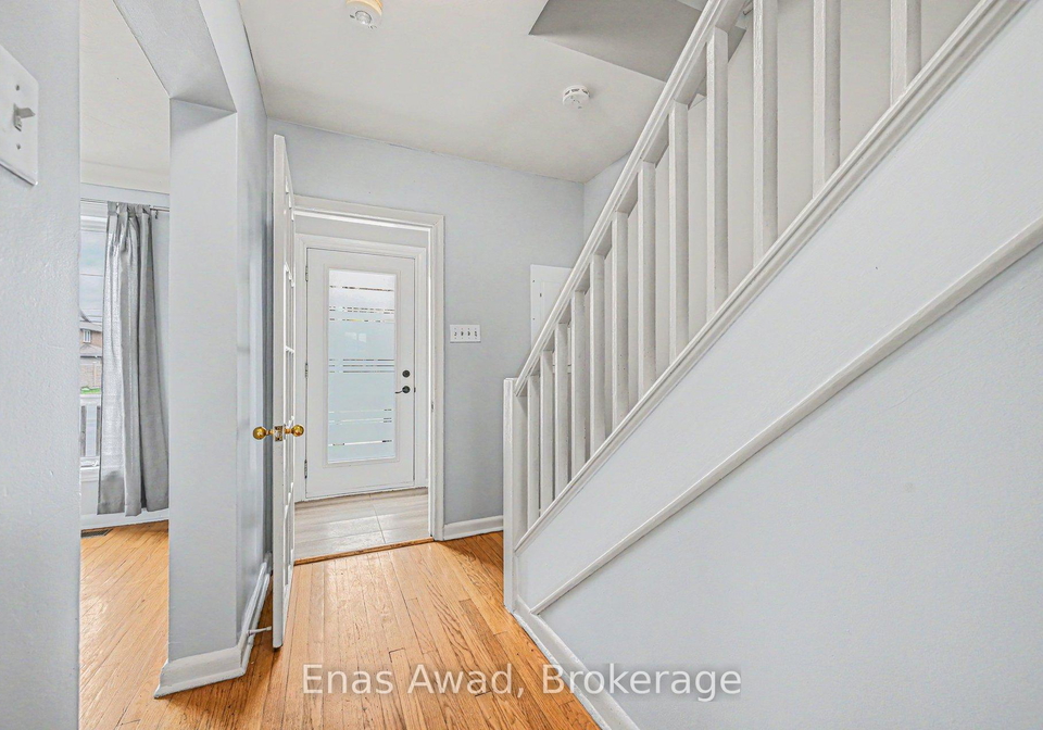 1677-baseline-road-ottawa-ontario-x13074278