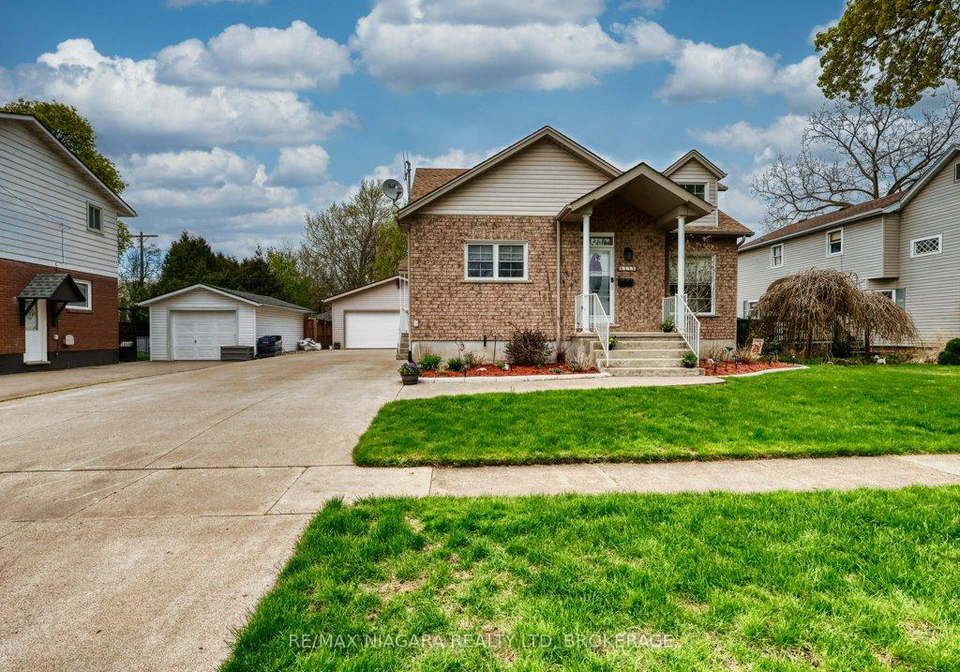 8110-lamont-avenue-niagara-falls-ontario-x13074358