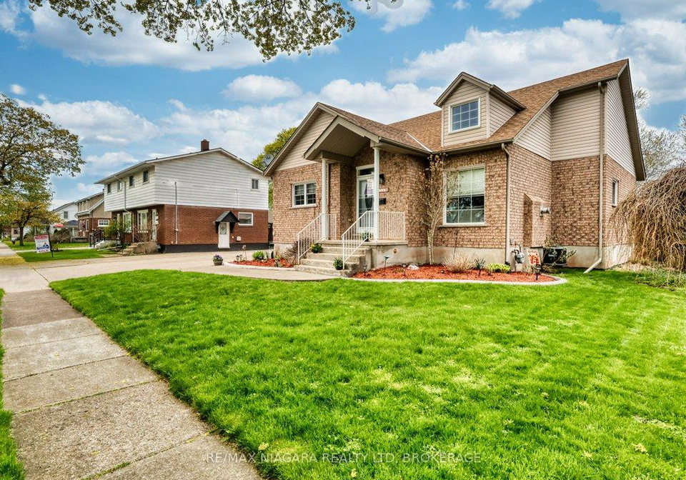 8110-lamont-avenue-niagara-falls-ontario-x13074358