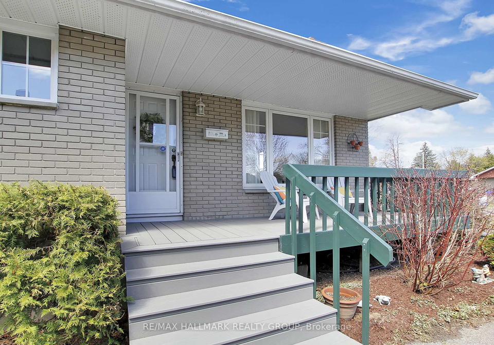 1320-rustic-drive-ottawa-ontario-x13074408