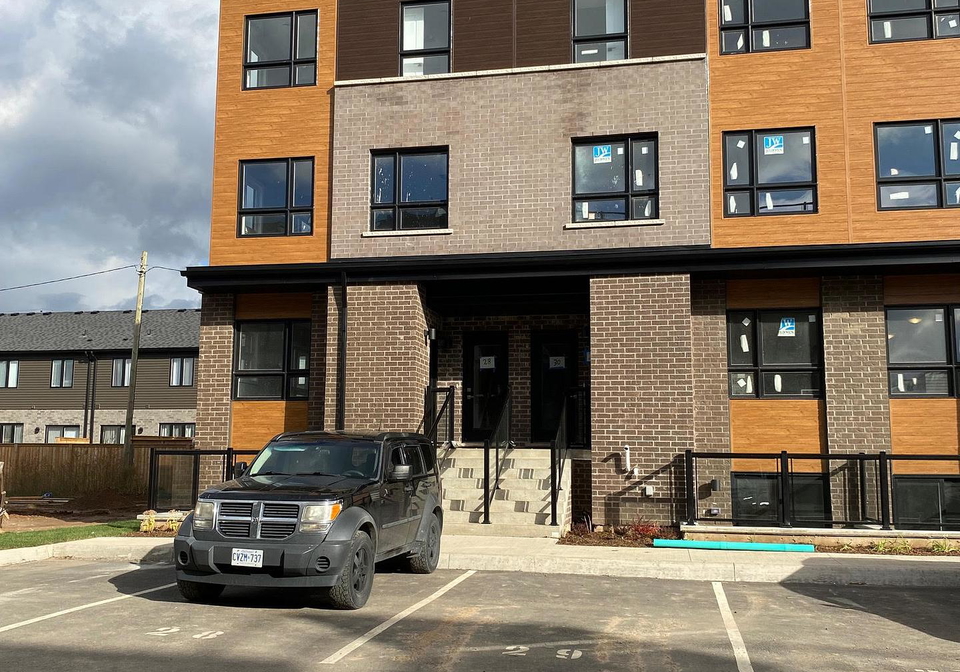 6705-cropp-street-niagara-falls-ontario-x13074434