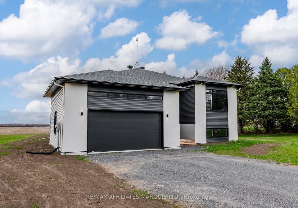 16939-eighth-road-north-stormont-ontario-x13074472