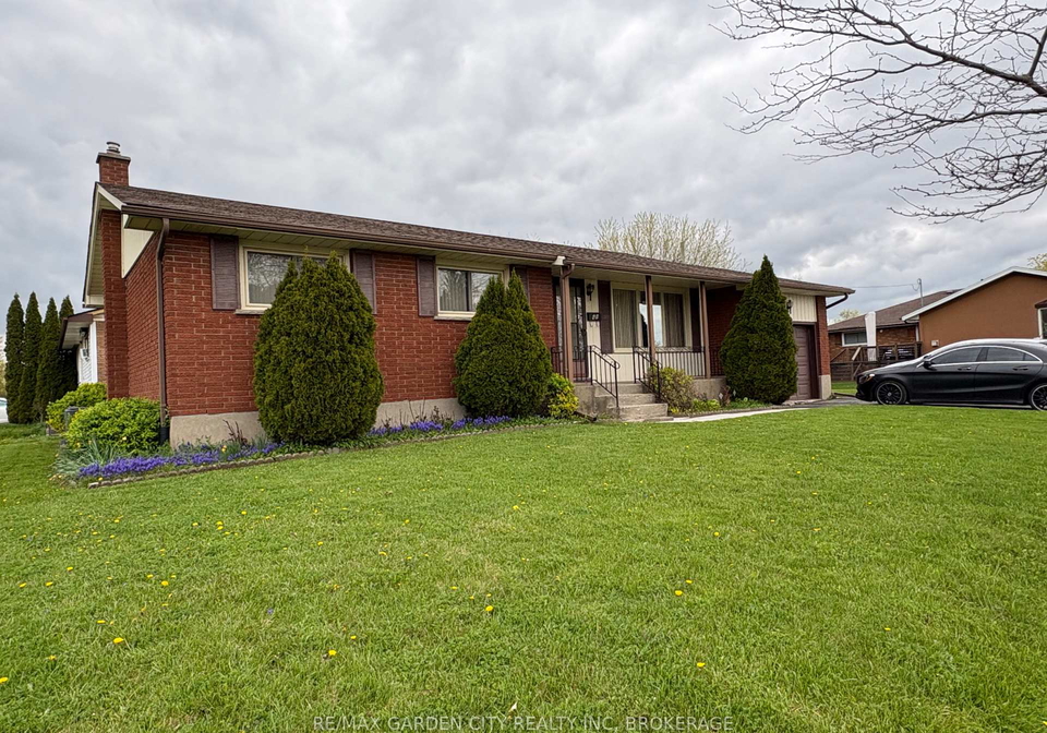 69-strathmore-crescent-welland-ontario-x13074490