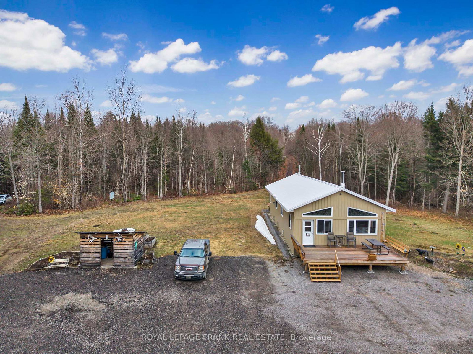 989-mckenzie-lake-road-n-south-algonquin-ontario-x13074650