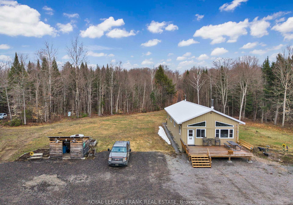 989-mckenzie-lake-road-n-south-algonquin-ontario-x13074650