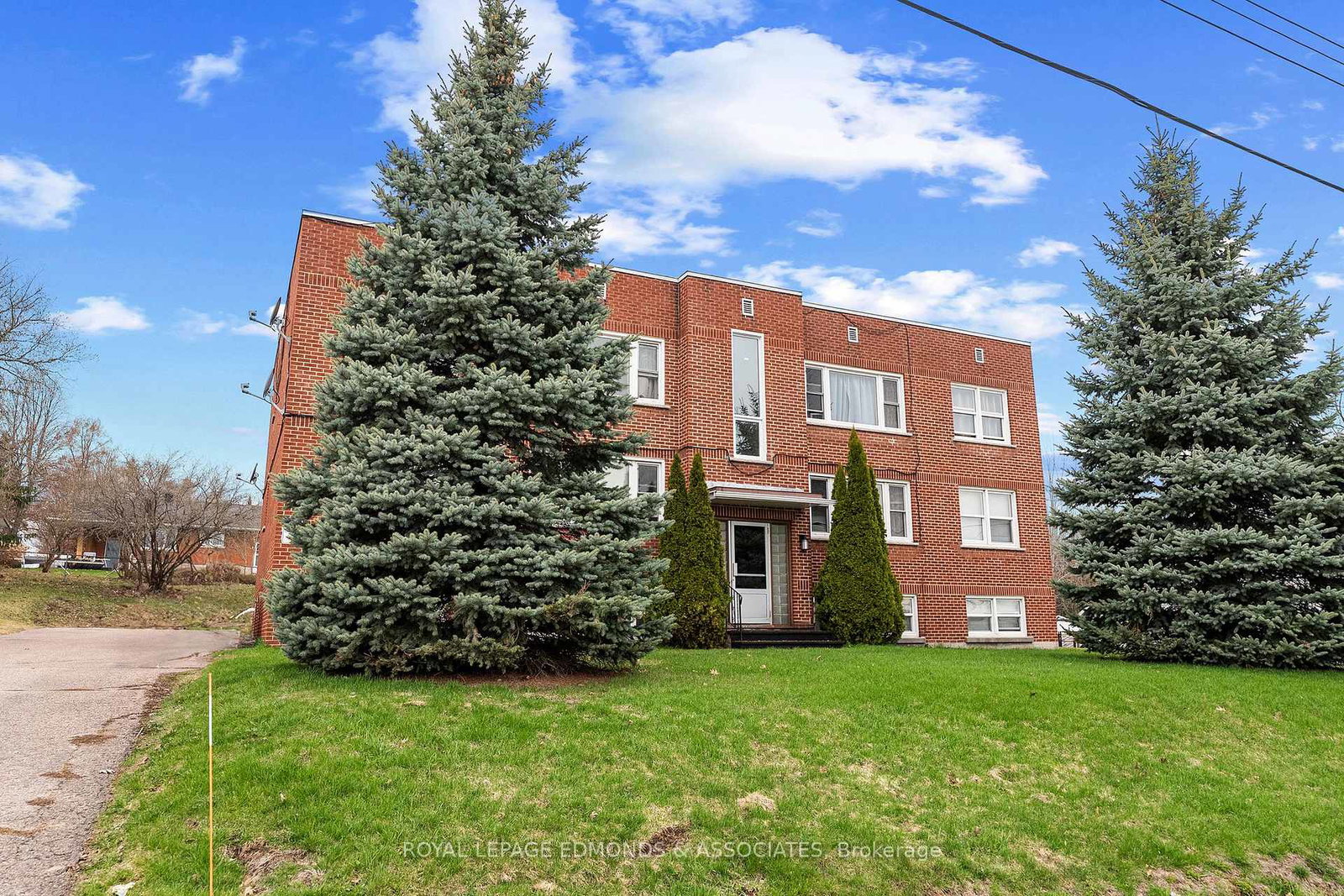 222-belmont-avenue-pembroke-ontario-x13074908