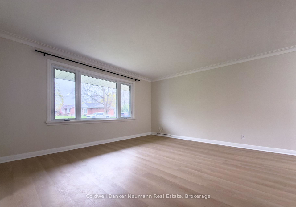 109-pleasant-road-guelph-ontario-x13074934
