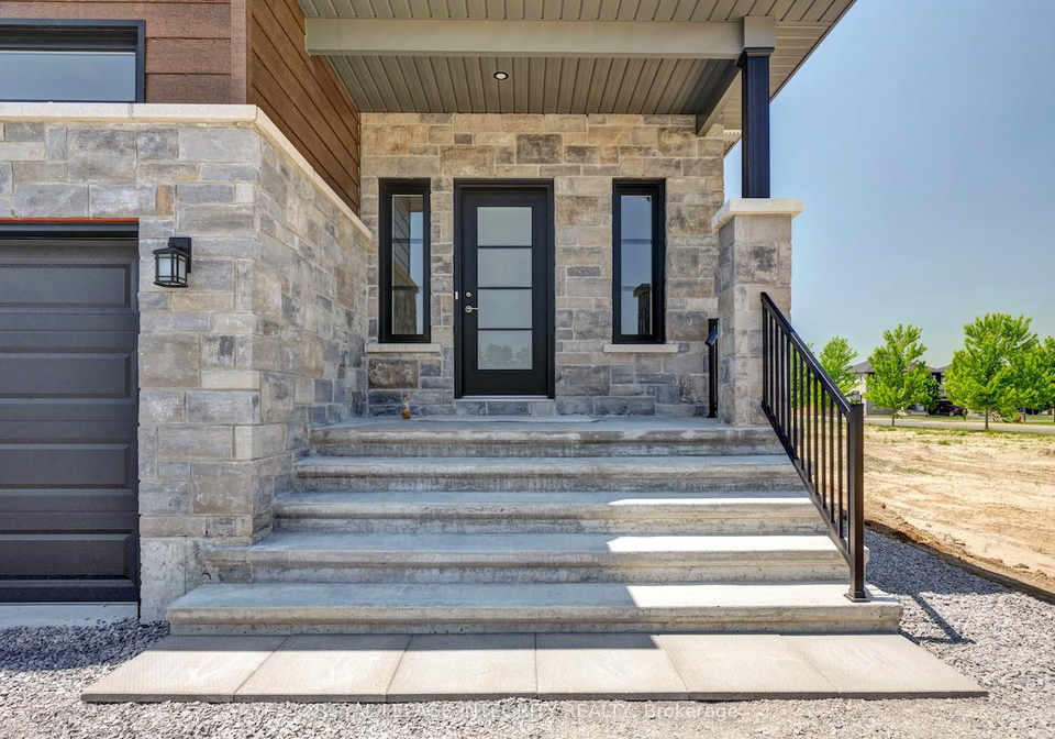 906-chablis-crescent-russell-ontario-x13075280