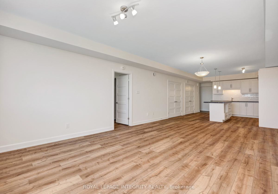 906-chablis-crescent-russell-ontario-x13075280