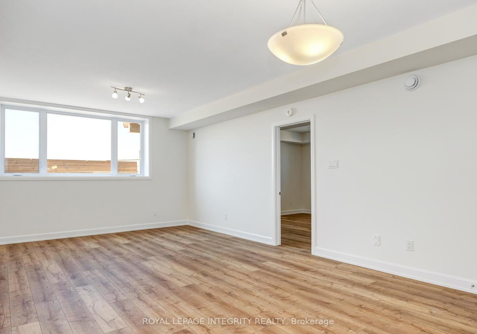 906-chablis-crescent-russell-ontario-x13075280