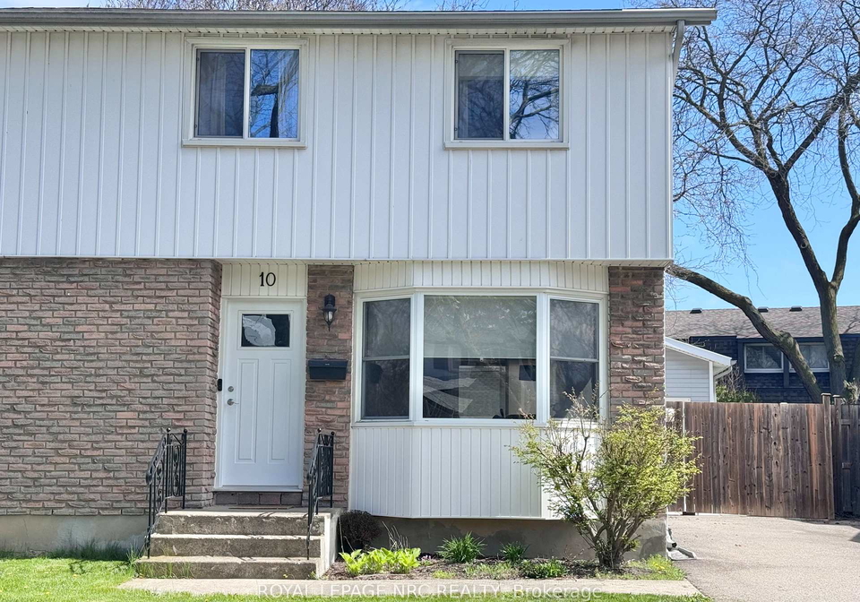 10-lafayette-drive-st-catharines-ontario-x13075454