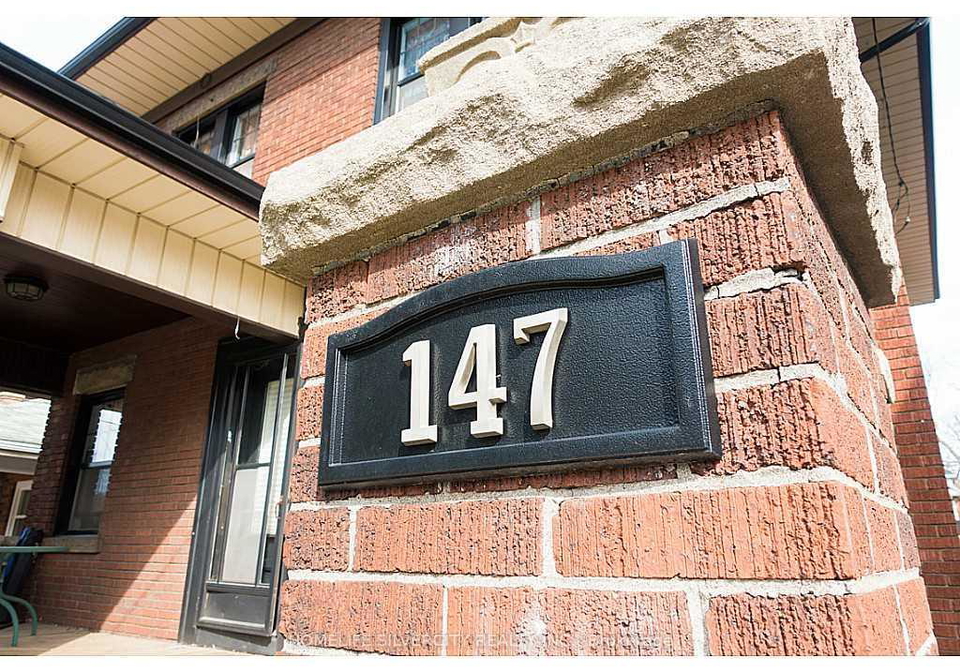 147-holton-avenue-s-hamilton-ontario-x13075884