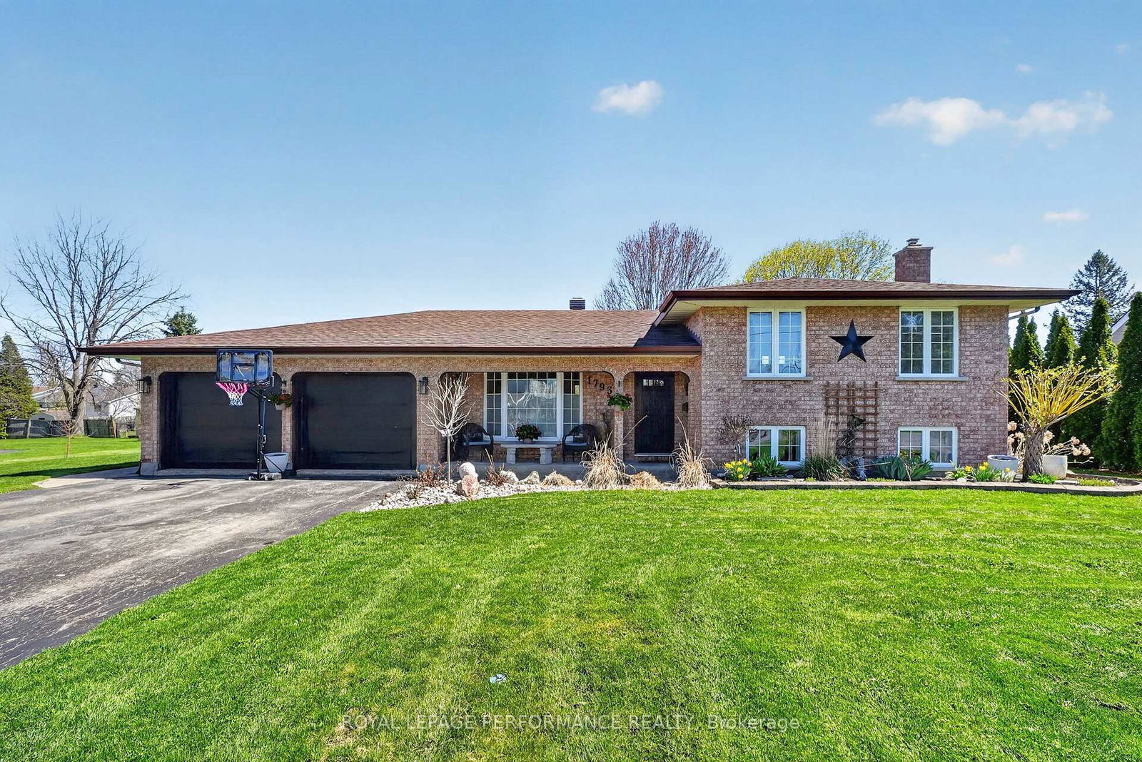 1793-dewhurst-avenue-cornwall-ontario-x13076068