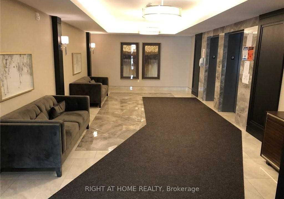 101-shoreview-place-hamilton-ontario-x13076130