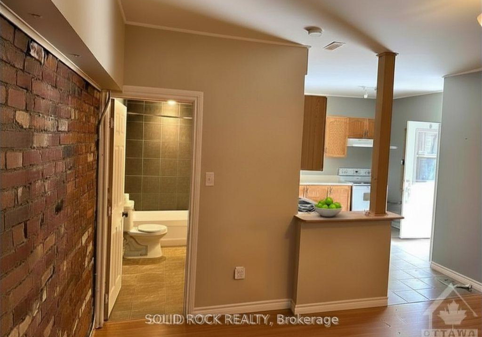 4elgin-street-w-arnprior-ontario-x13076568