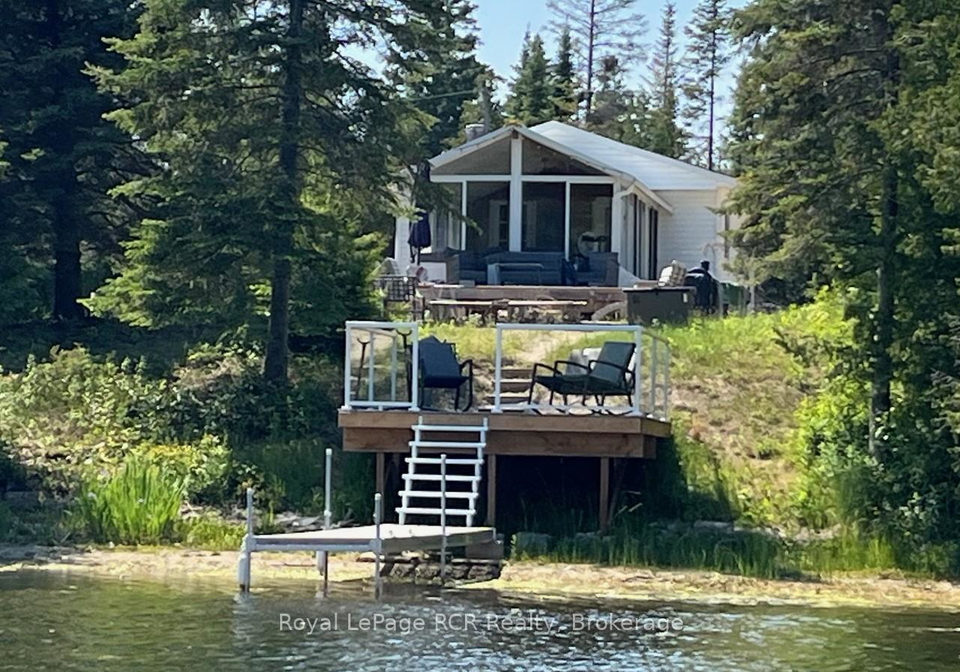 31-sog-je-wa-sa-drive-native-leased-lands-ontario-x13076890