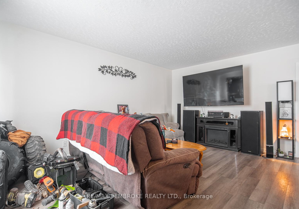 773-leahey-street-pembroke-ontario-x13077584