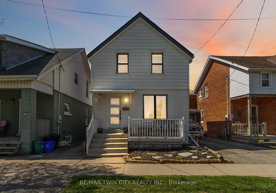 7-ontario-street-brantford-ontario-x13077596
