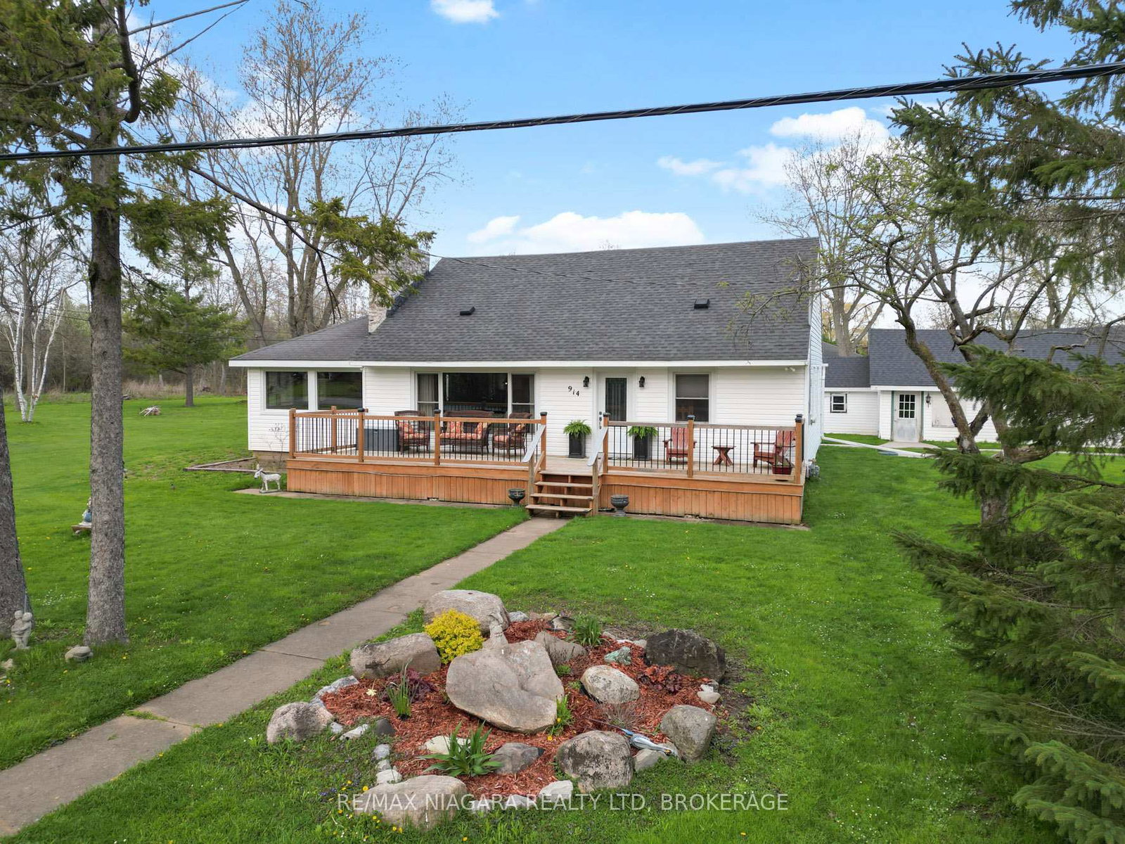 914-oakhill-boulevard-e-fort-erie-ontario-x13077744