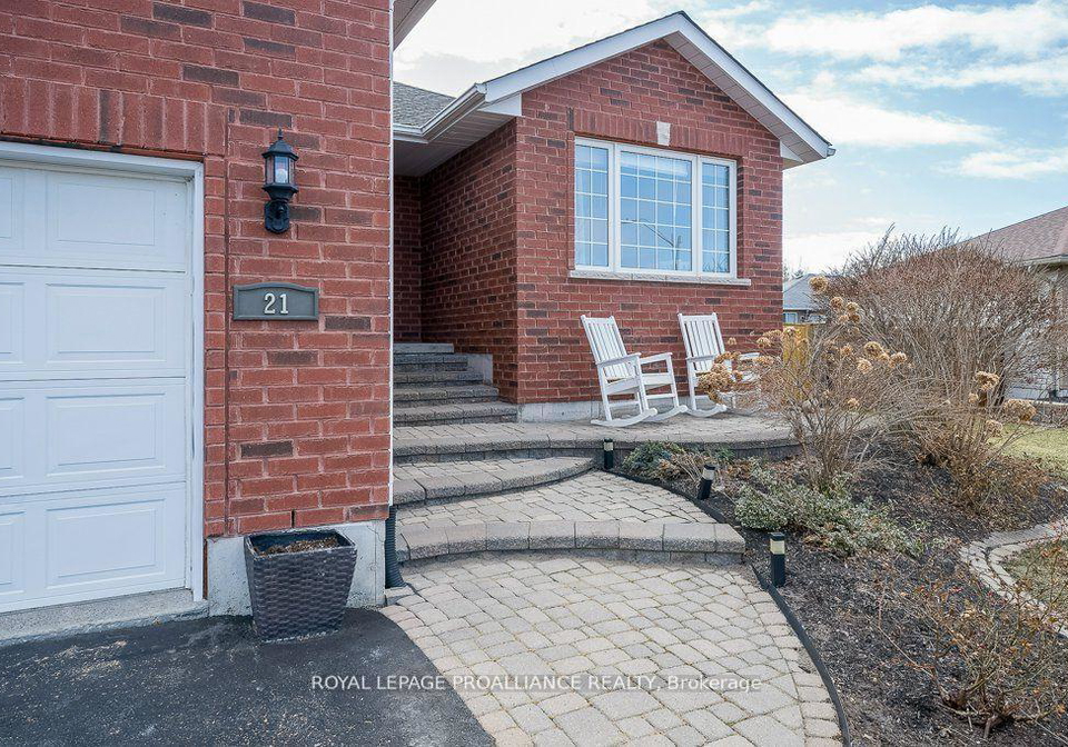 21-forest-valley-drive-quinte-west-ontario-x13077762