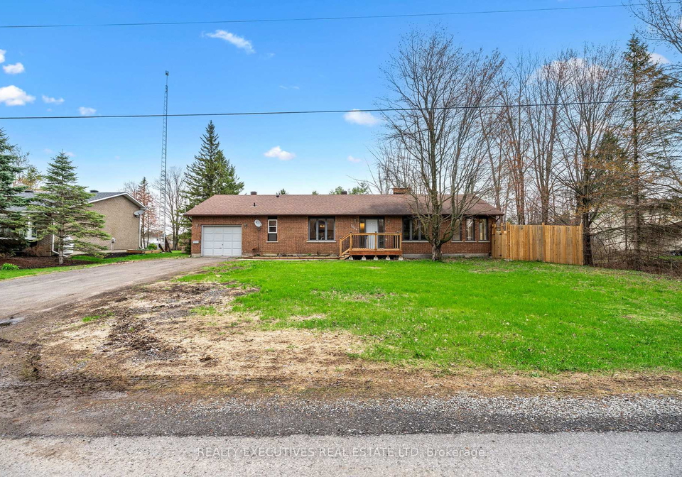 1664-christina-crescent-north-dundas-ontario-x13077826