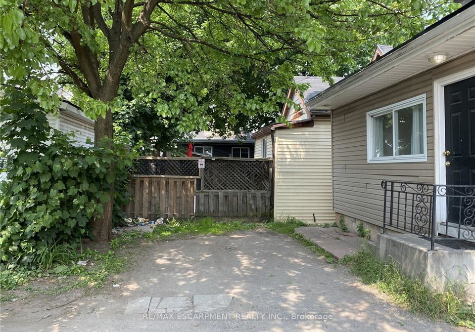 1164-cannon-street-e-hamilton-ontario-x13077872